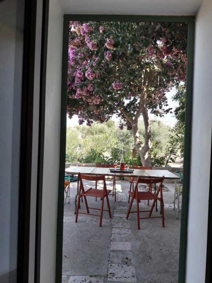 Fra Il Glicine E Il Sambuco Monopoli Exterior foto
