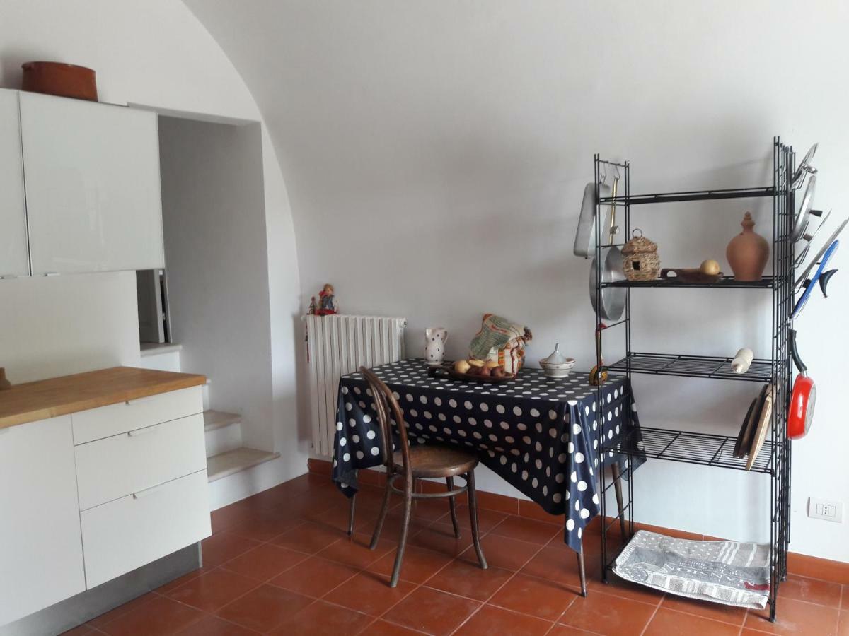 Fra Il Glicine E Il Sambuco Monopoli Exterior foto